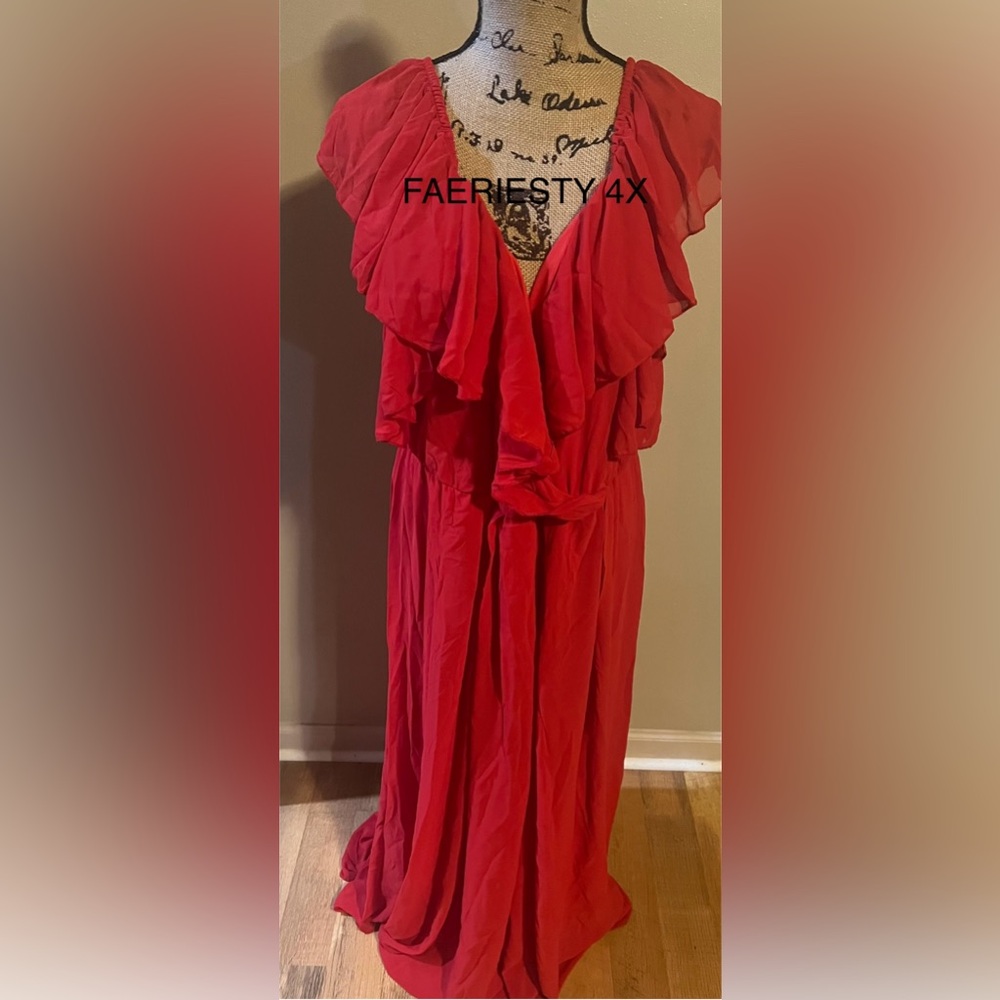 Elegant Red Ruffled Dress